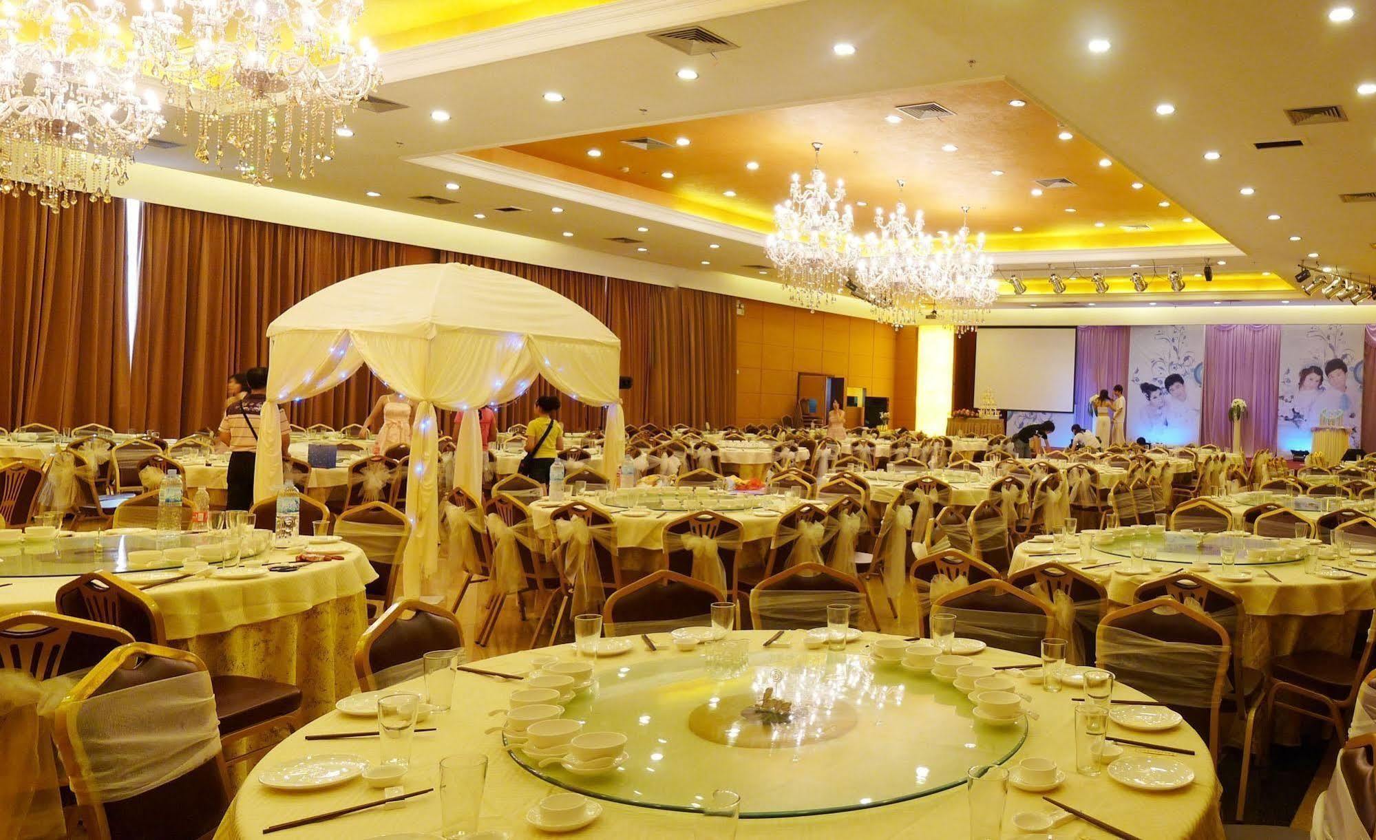 Jinyuan Hotel Wuzhou Екстер'єр фото