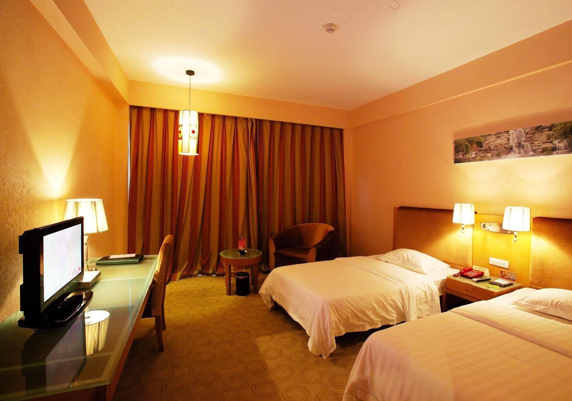 Jinyuan Hotel Wuzhou Екстер'єр фото